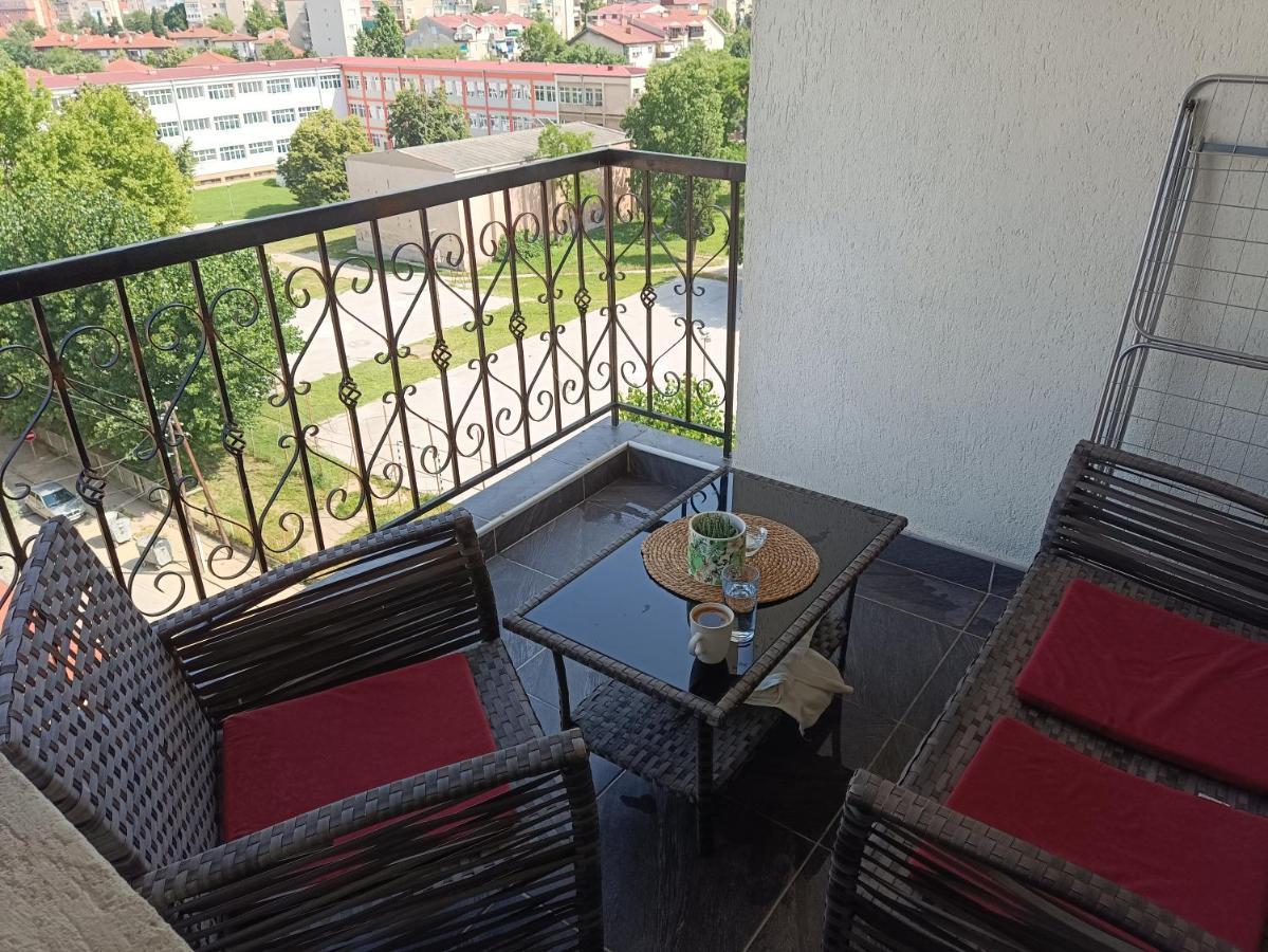 Apartment Veles Eksteriør billede
