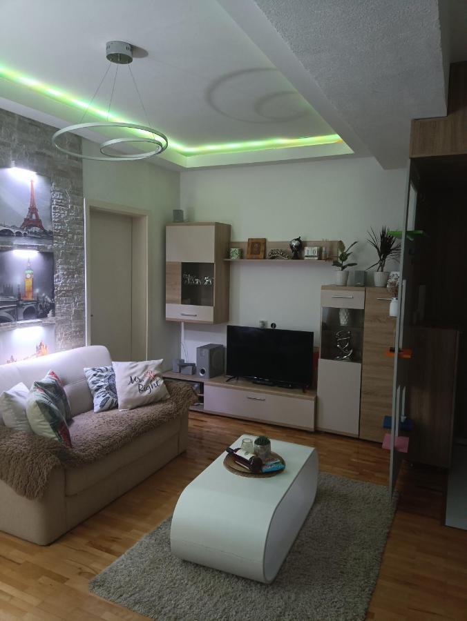 Apartment Veles Eksteriør billede